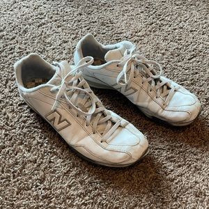 New Balance White walking shoe sneakers
